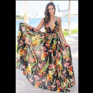 Floral maxi, criss cross back
